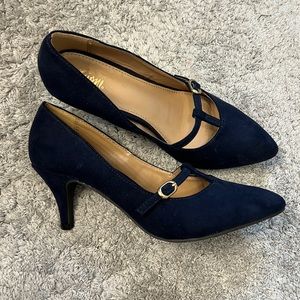 Fioni Navy Dress Pump